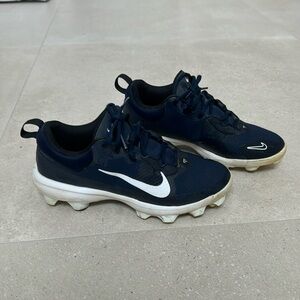 Nike Men’s Force Zoom Trout Baseball Cleats